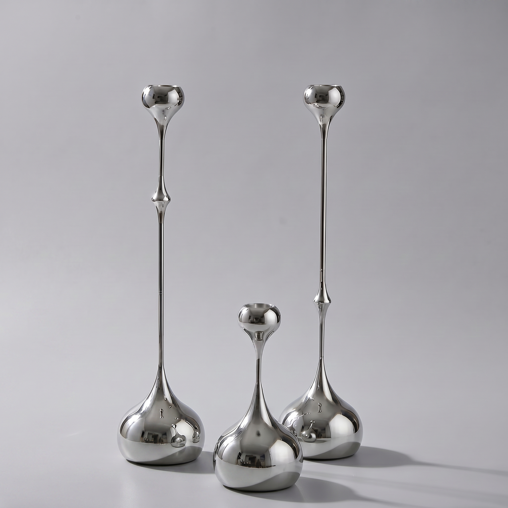 Elegant Silver Teardrop Candle Holder Set